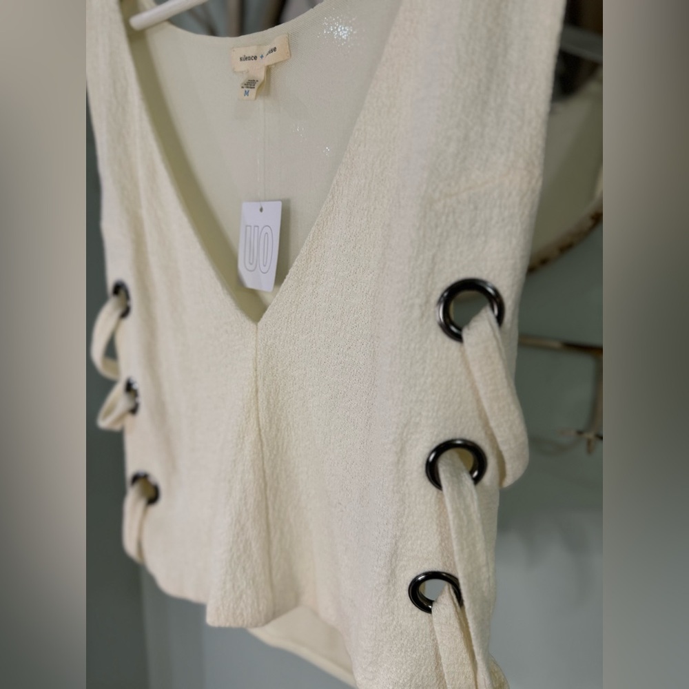 Silence & Noise, Cream, Lace Up Side Top, Sexy, Fun, Versatile, Medium